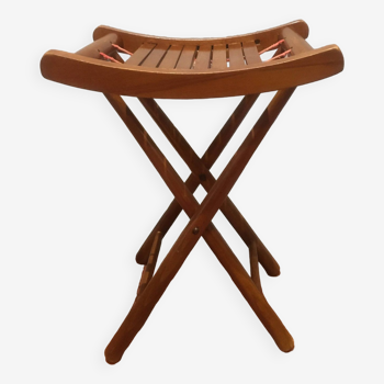 Slatted folding stool