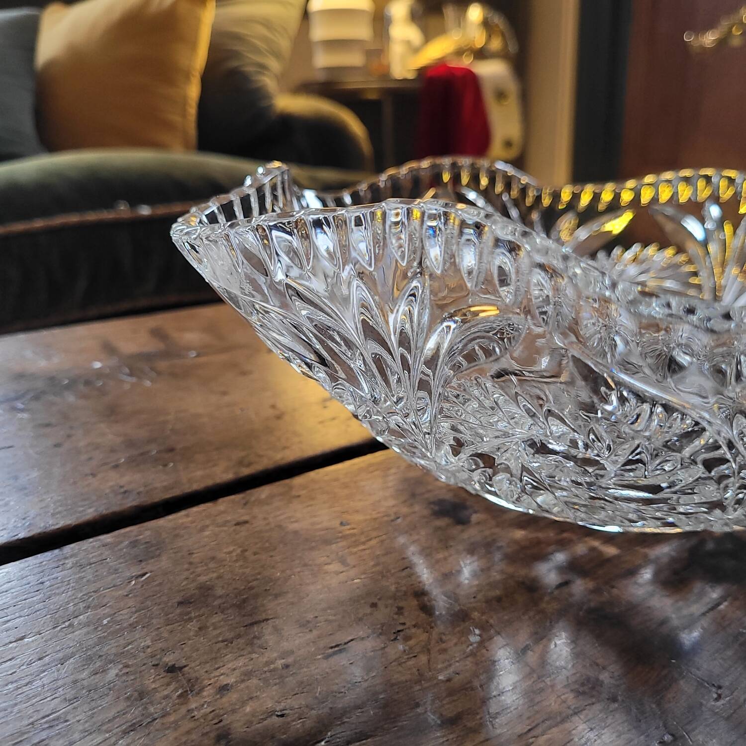 Large Cut Glass Bowl/Salad Bowl - Star Pattern