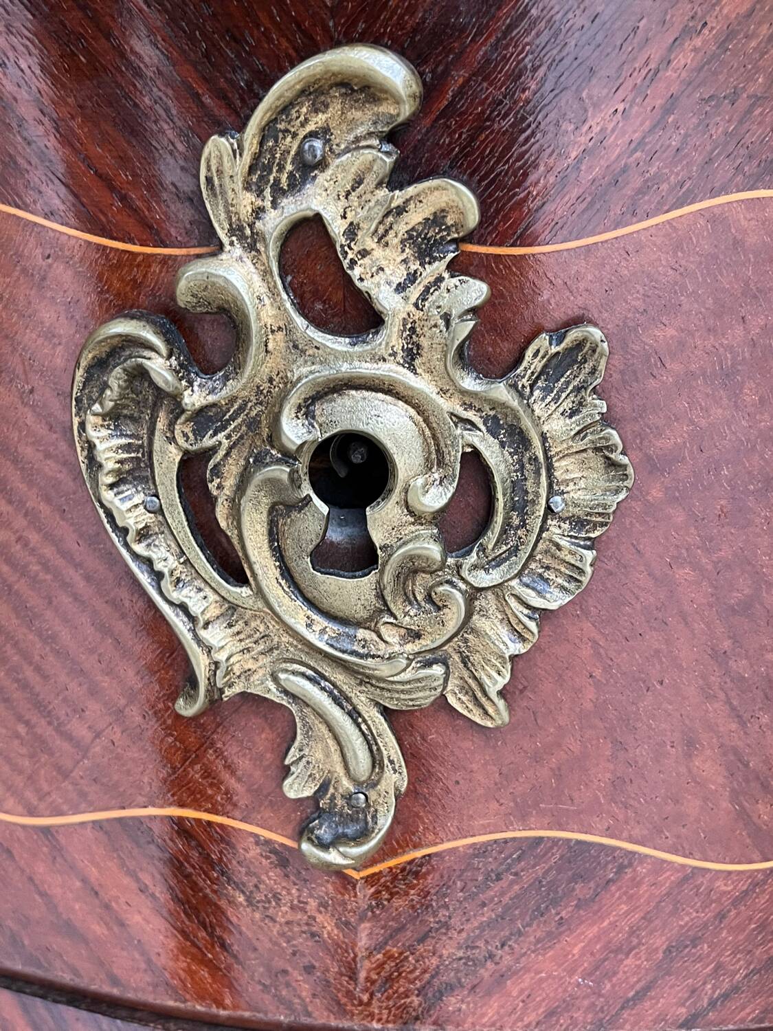 Louis XV chest of drawers