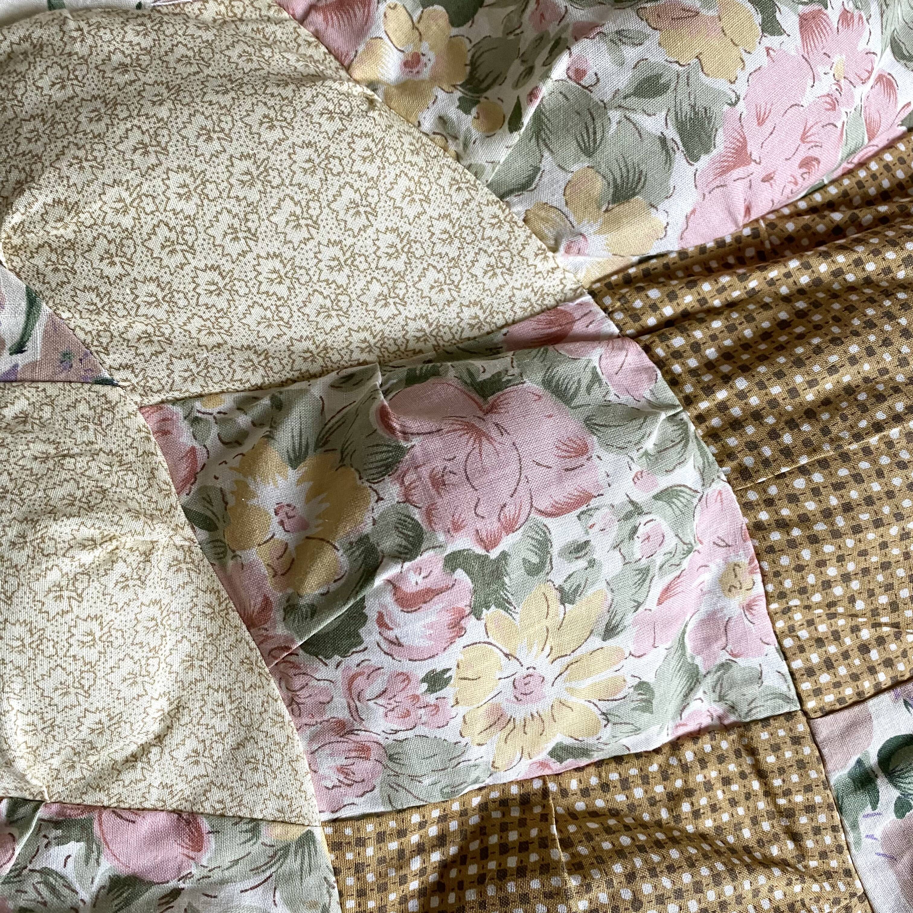 Quilted patchwork bed cover