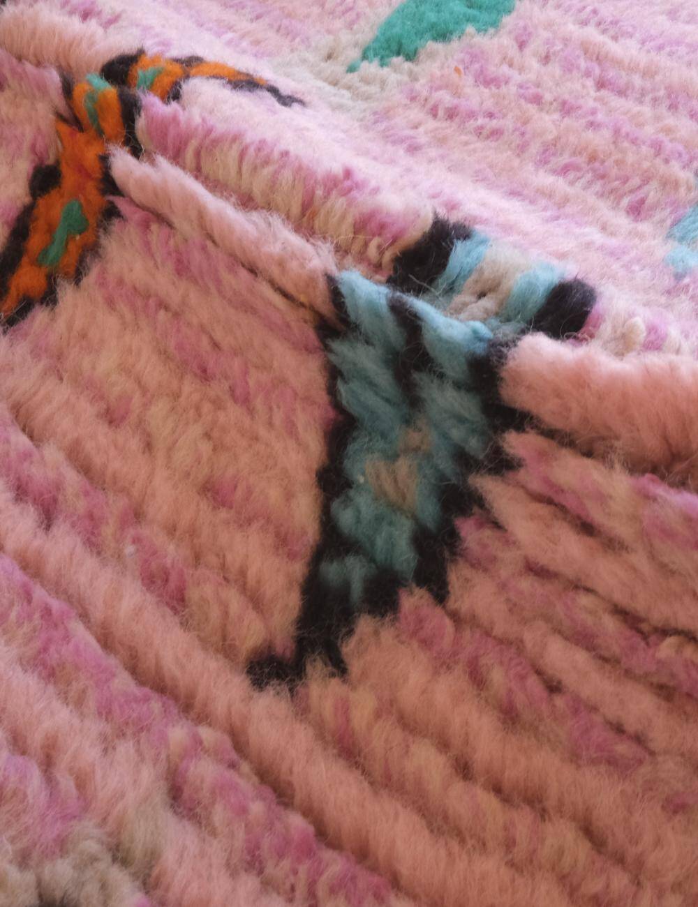 Pink Berber Rug - 153 x 67 cm