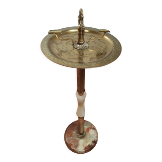 Standing ashtray