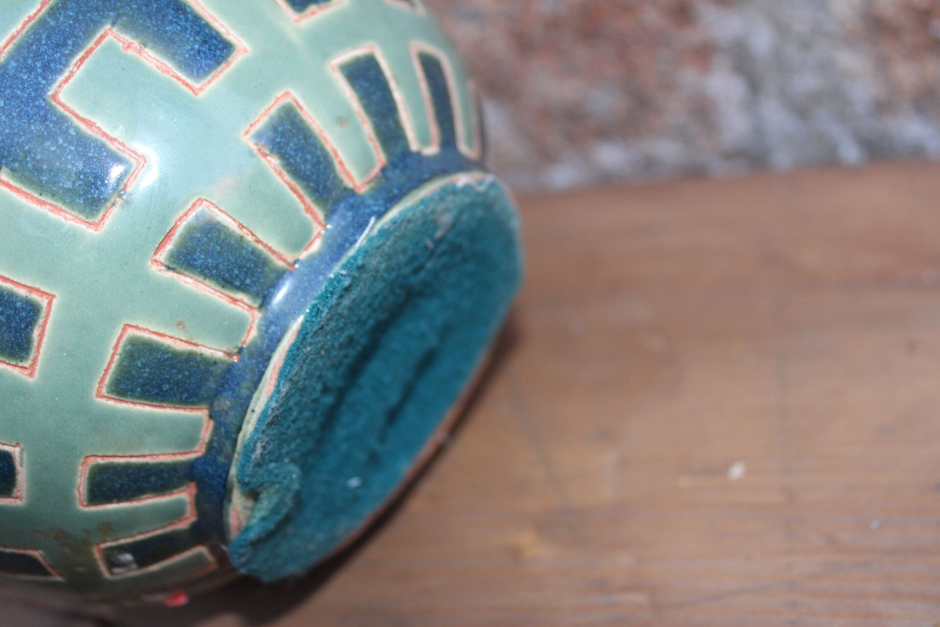 Ceramic lamp and rope shade