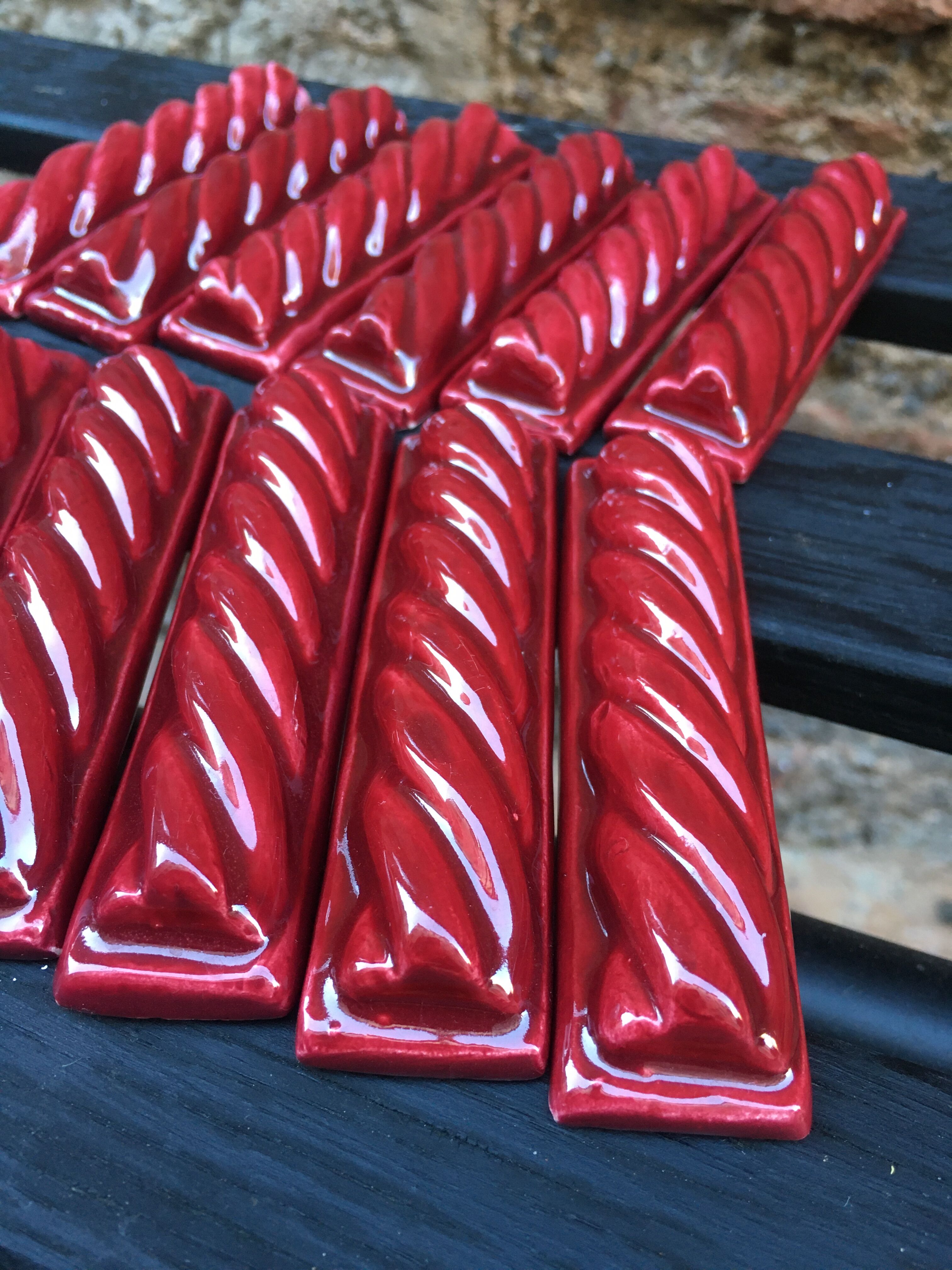 Ceramic knife holders