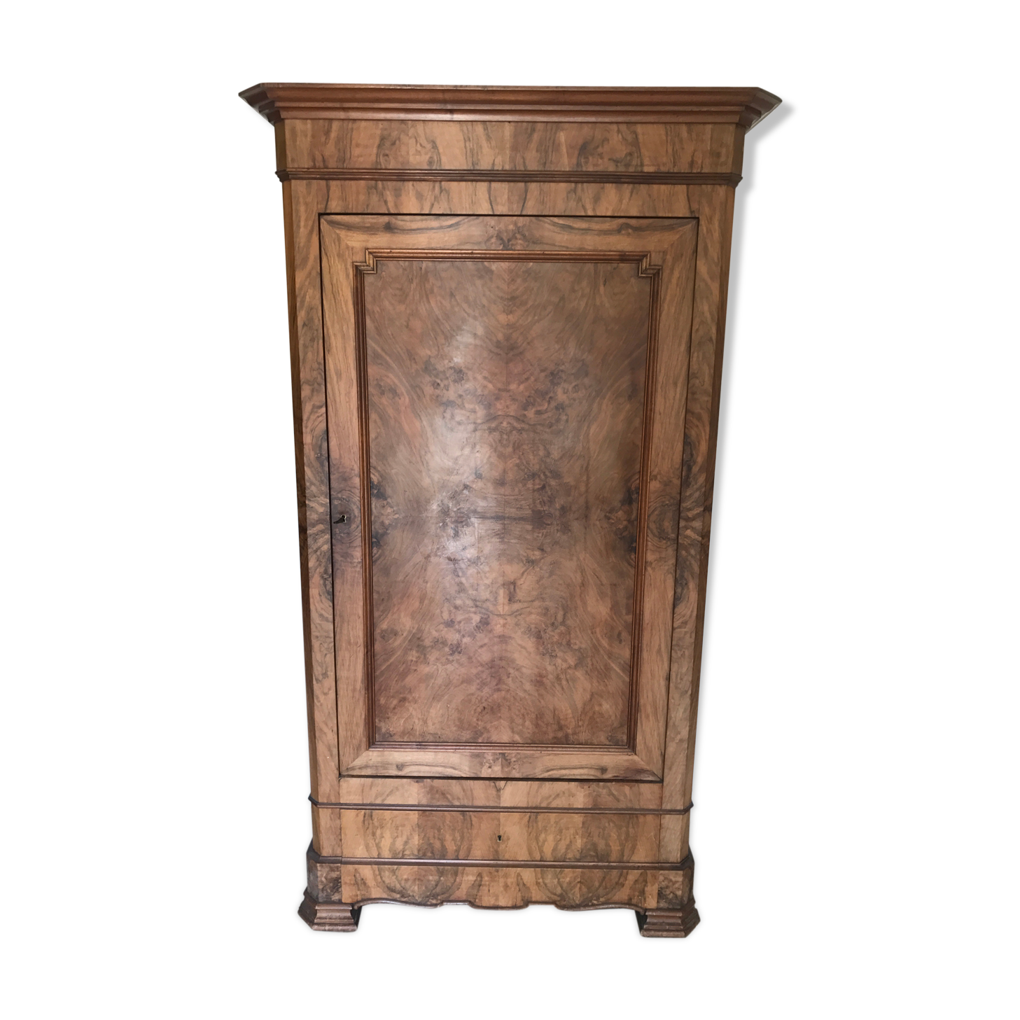 Walnut bramble wardrobe