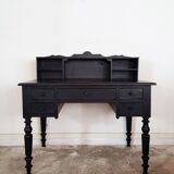 Desk in black step