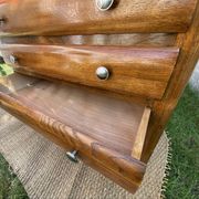 Compass leg chest of drawers