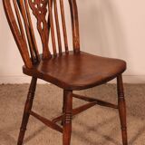 Set of 6 19th Century Windsor Wheelback Chairs