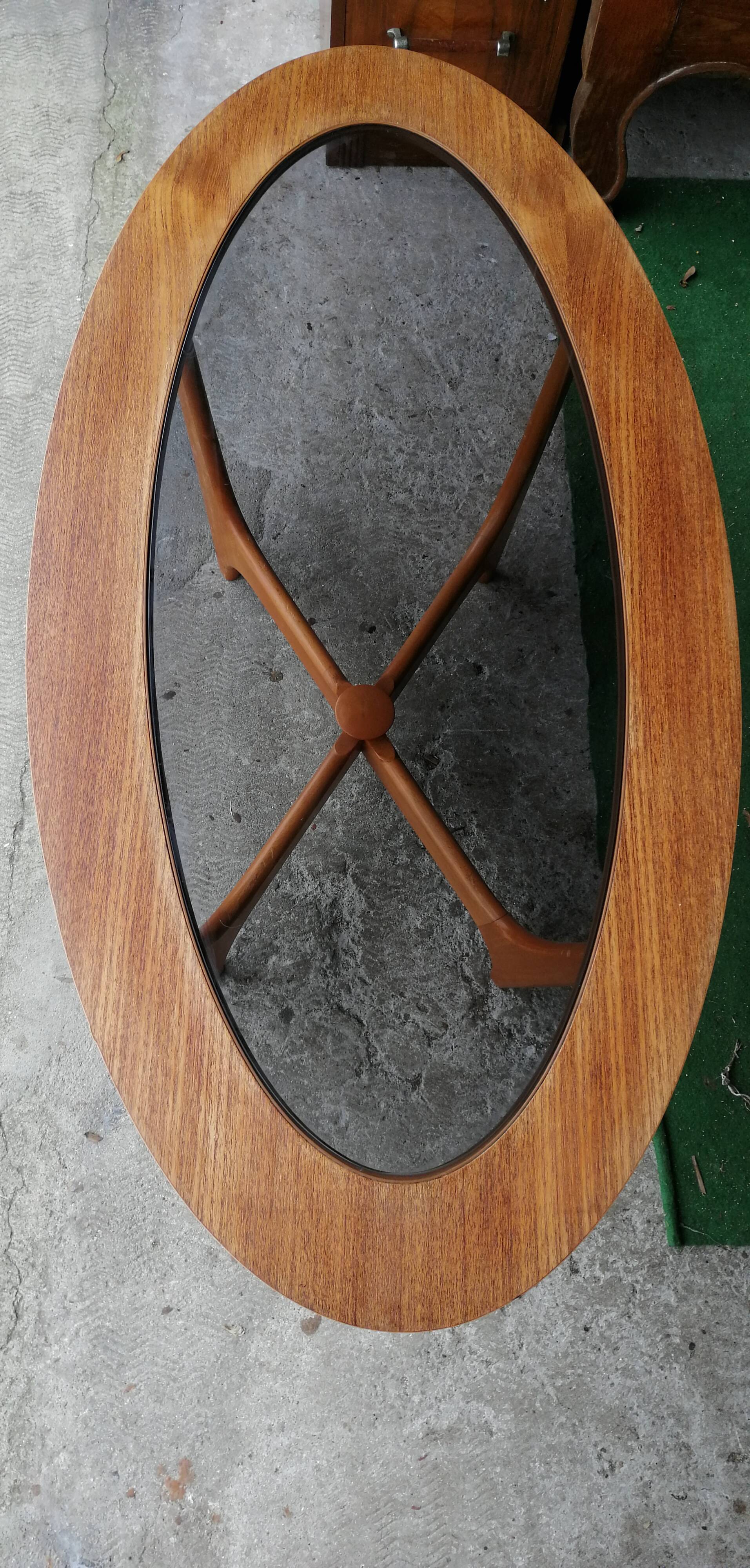 Oval teak coffee table