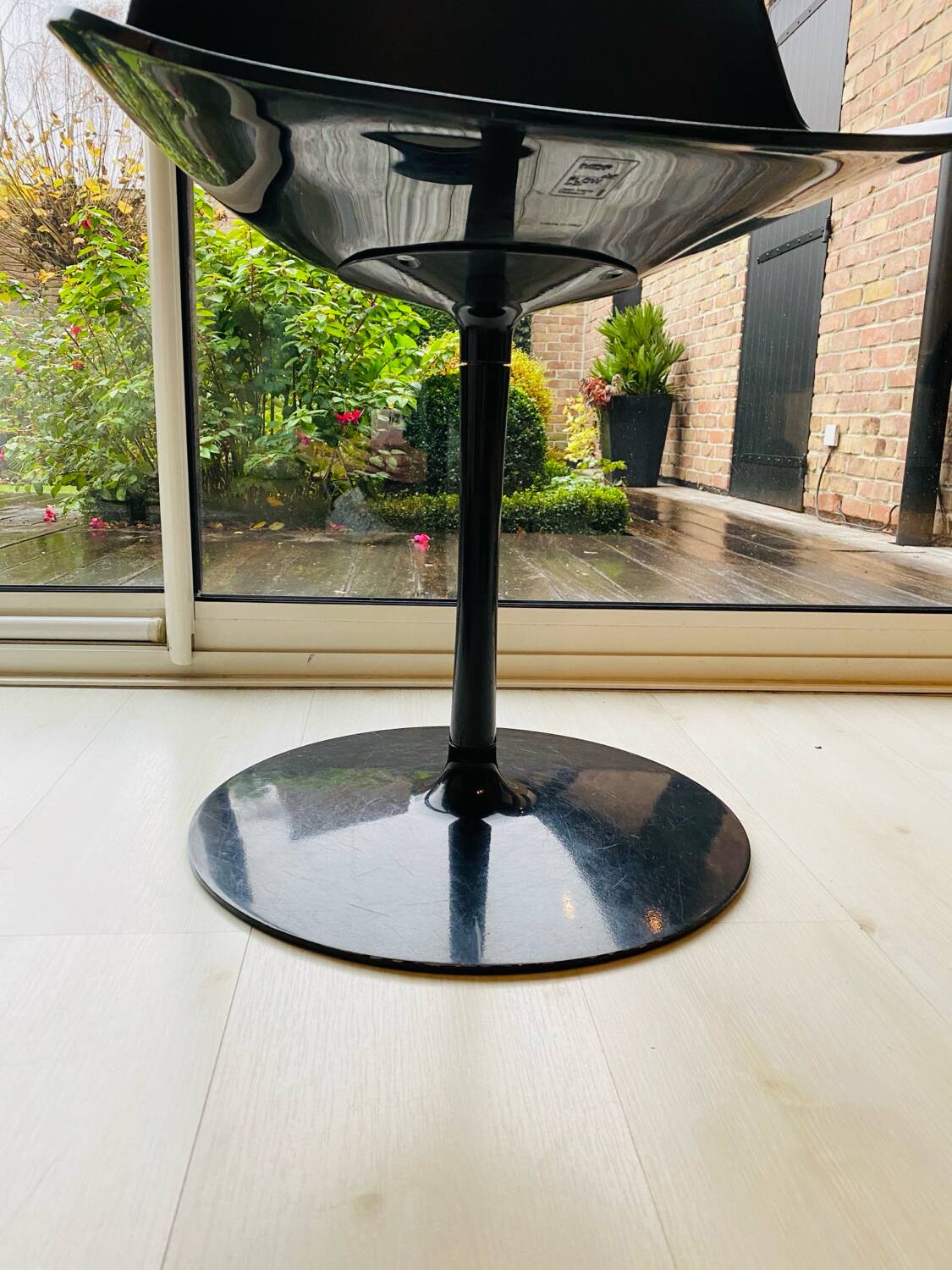 Flow 0526 black chair - MDF Italia - Jean-Marie Massaud