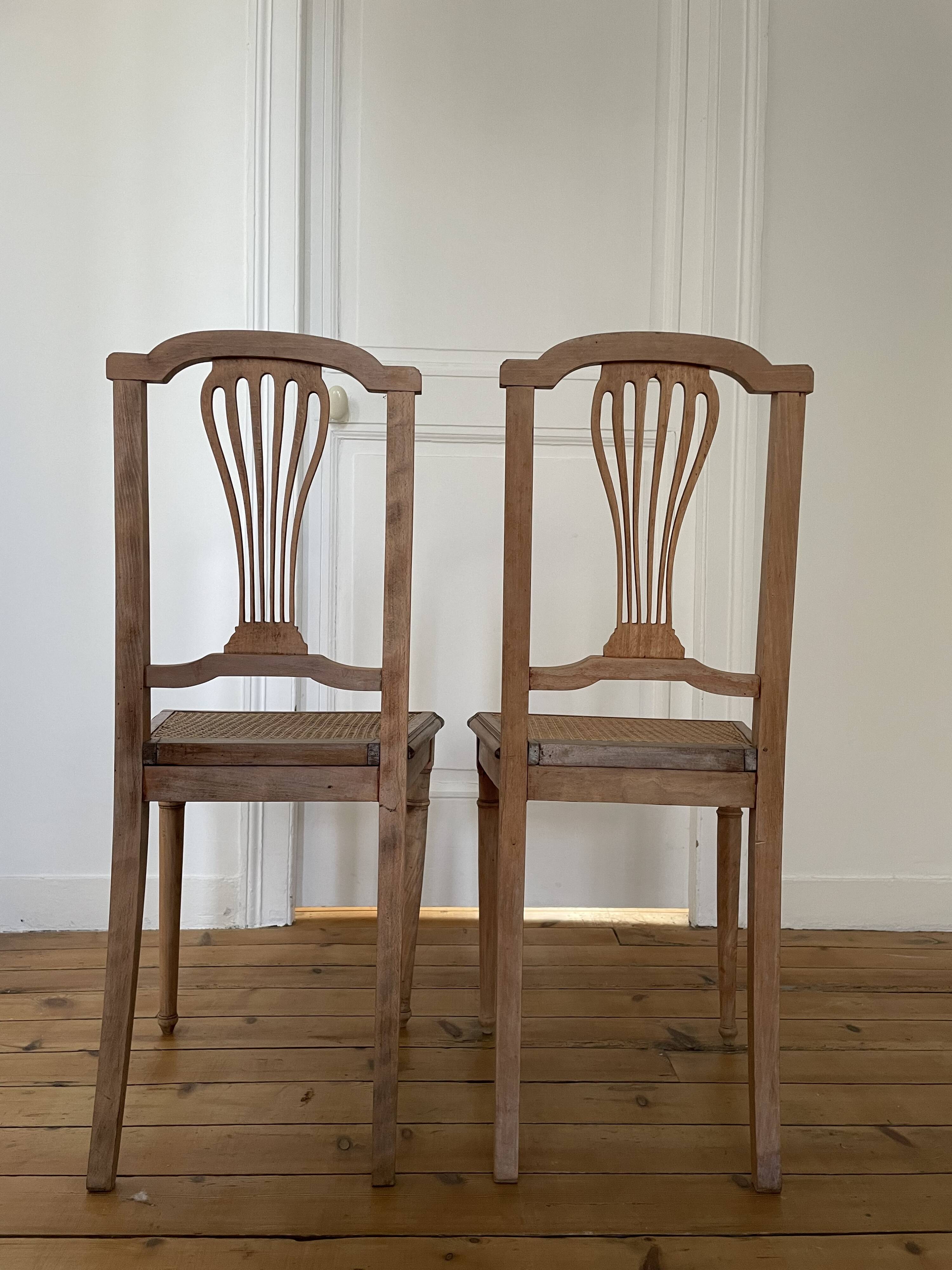 Paire de chaises cannées Art Déco