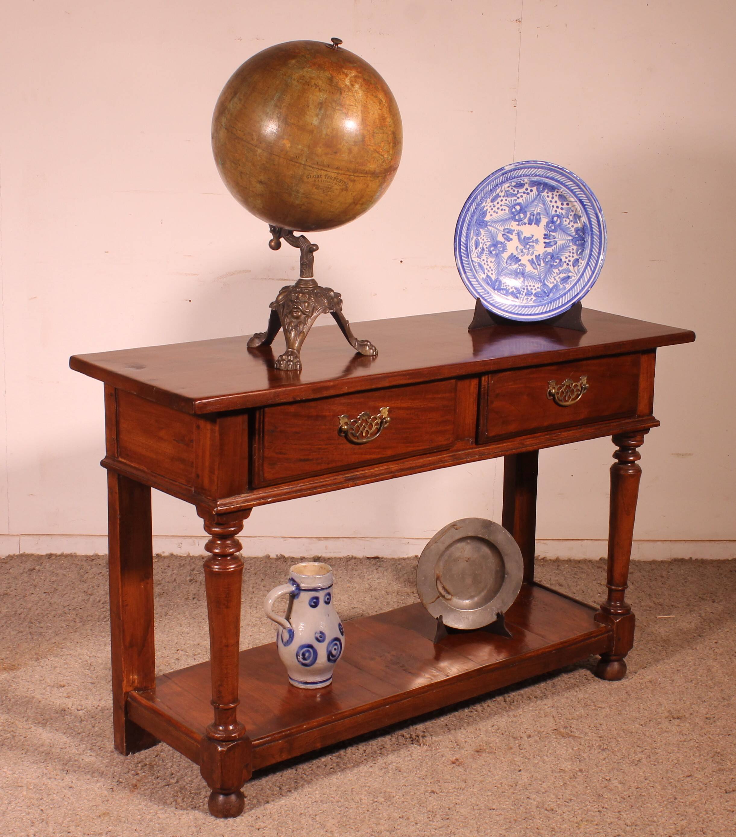 dessert or English console from the 19th century