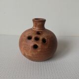 Vase pique flowers