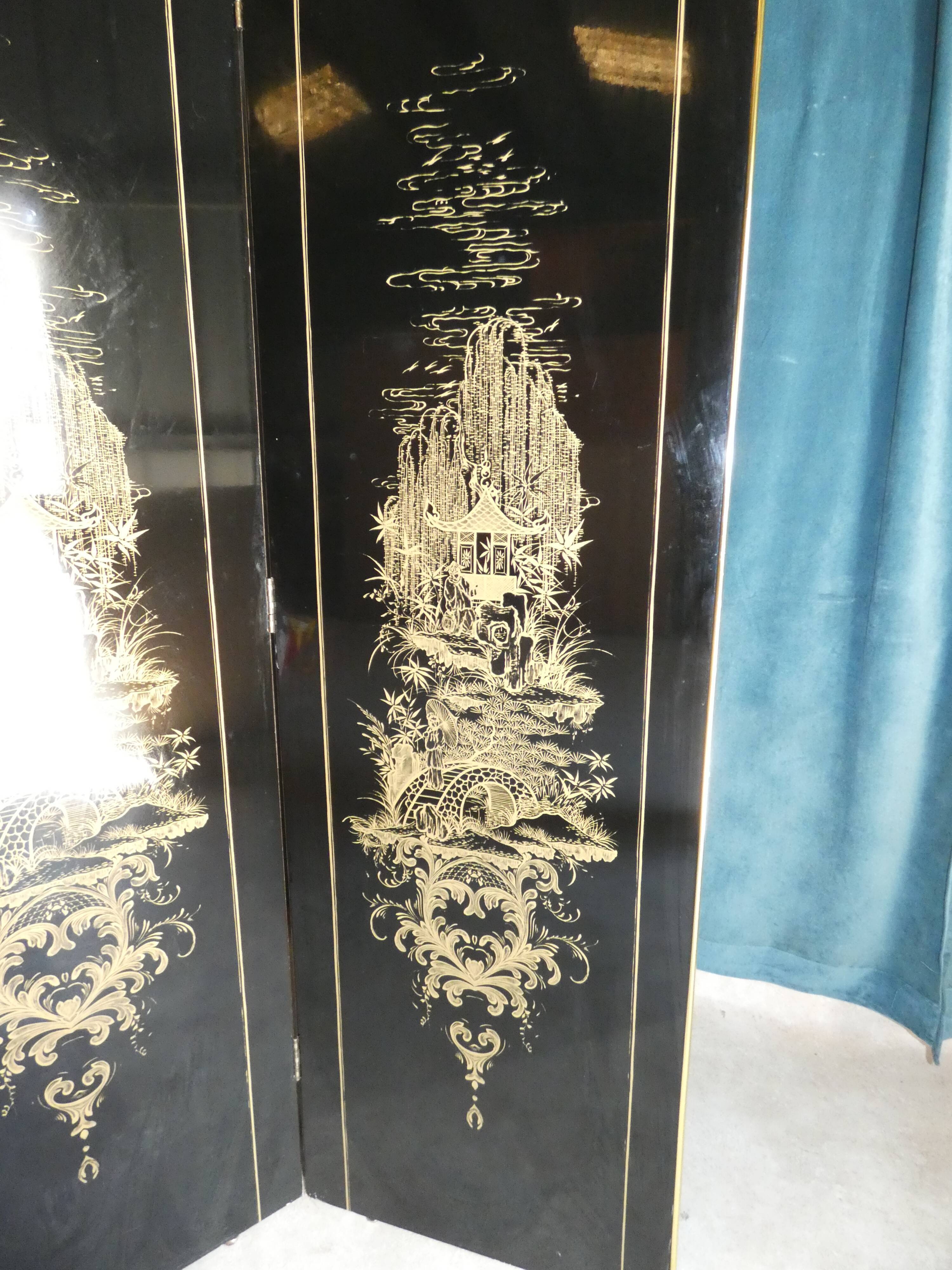 Laque screen black fund pattern