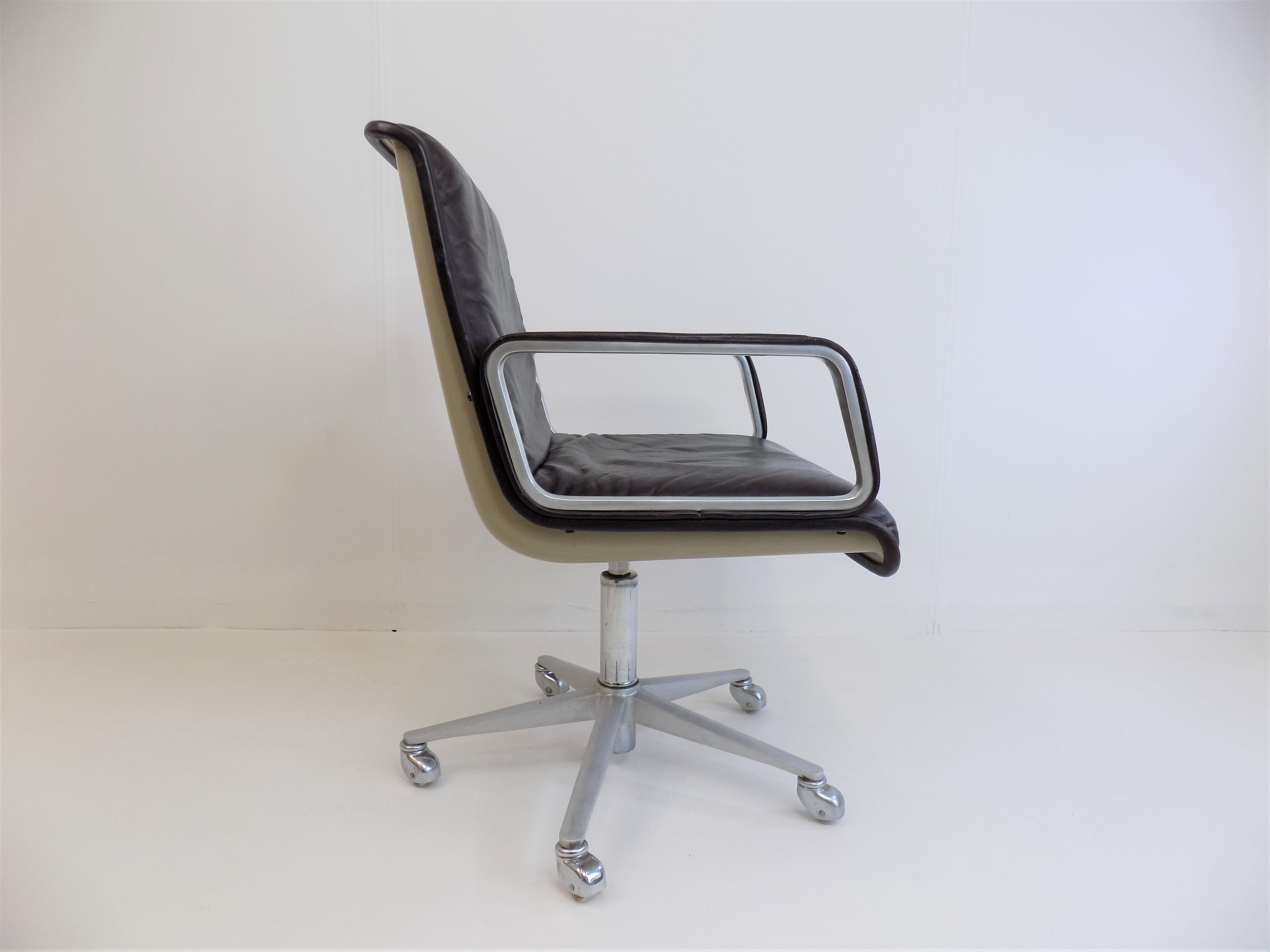 Wilkhahn Delta 2000 leather office chair by Delta Design