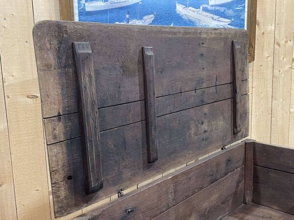 Banc coffre du  18ème en chêne brut - L=1m32, P=65cm, H=62cm.