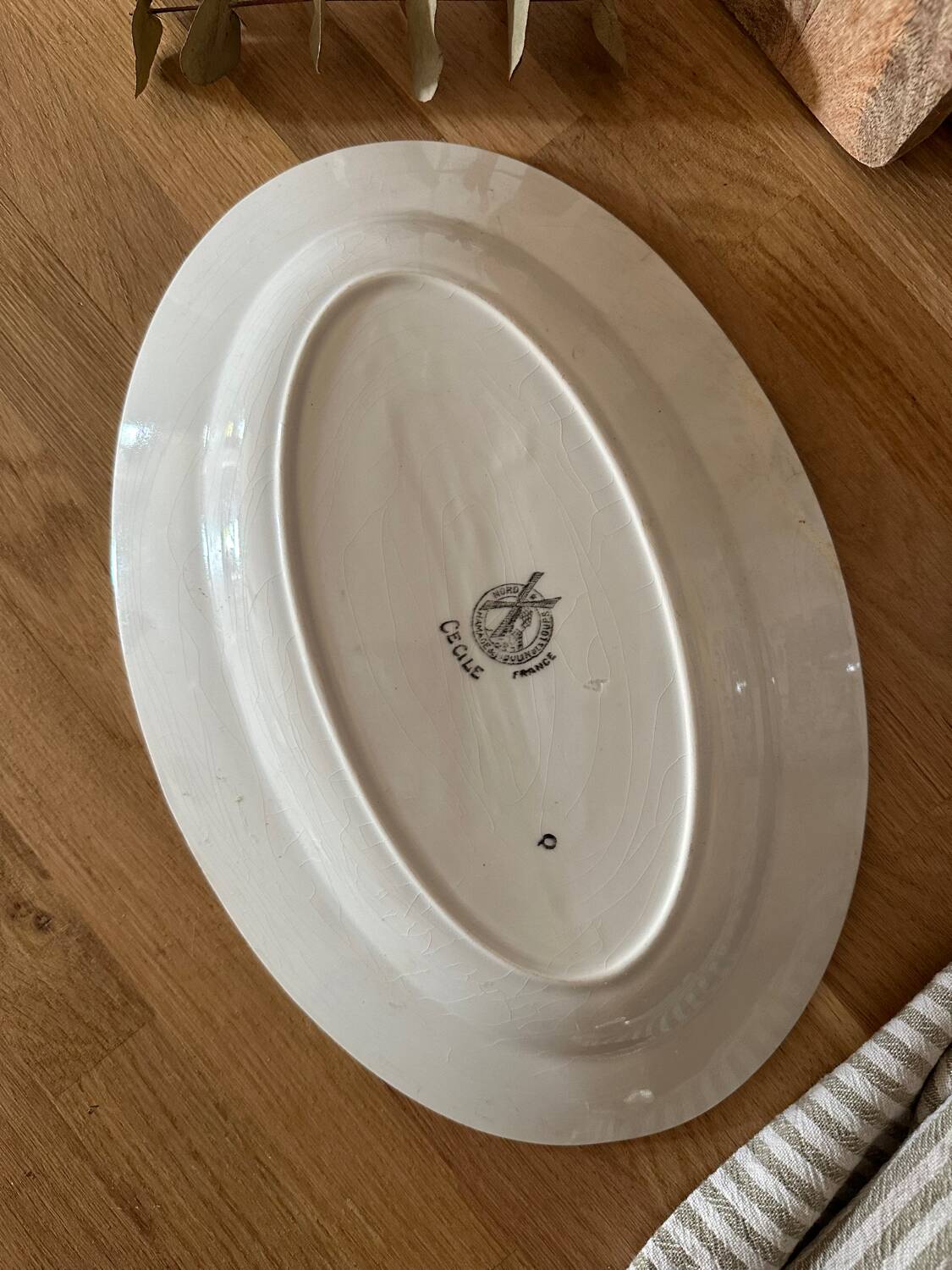 Oval dish Moulin des Loups