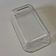 Very nice glass butter dish from Arcoroc in very good condition.