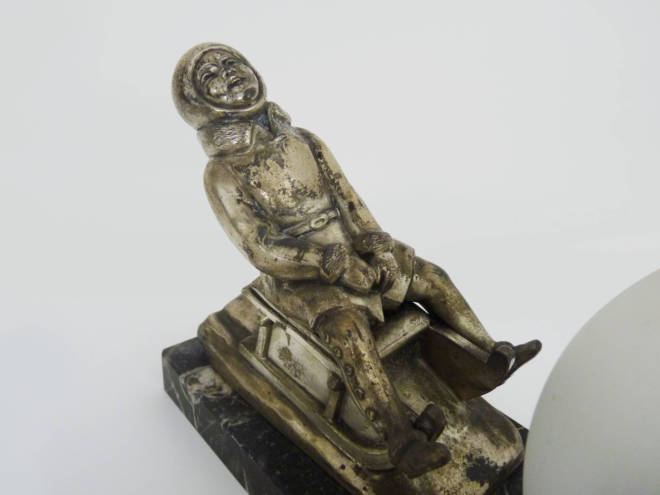 Lamp, Art Deco sled base night light in spelter on marble base