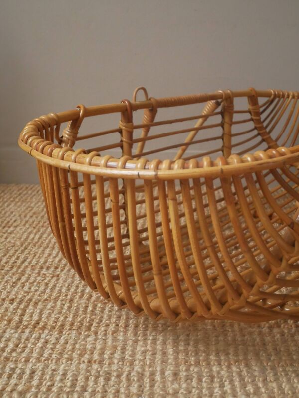 Berceau couffin Moĩse en rotin fabrication artisanale rotin osier vintage