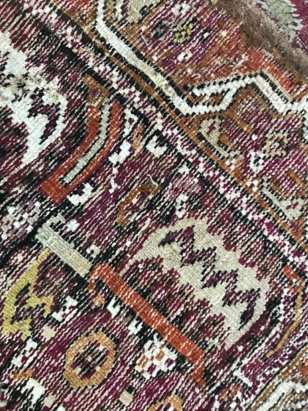 Carpet former Turkish Ghyordes 18th century handmade 135 X 268 CM