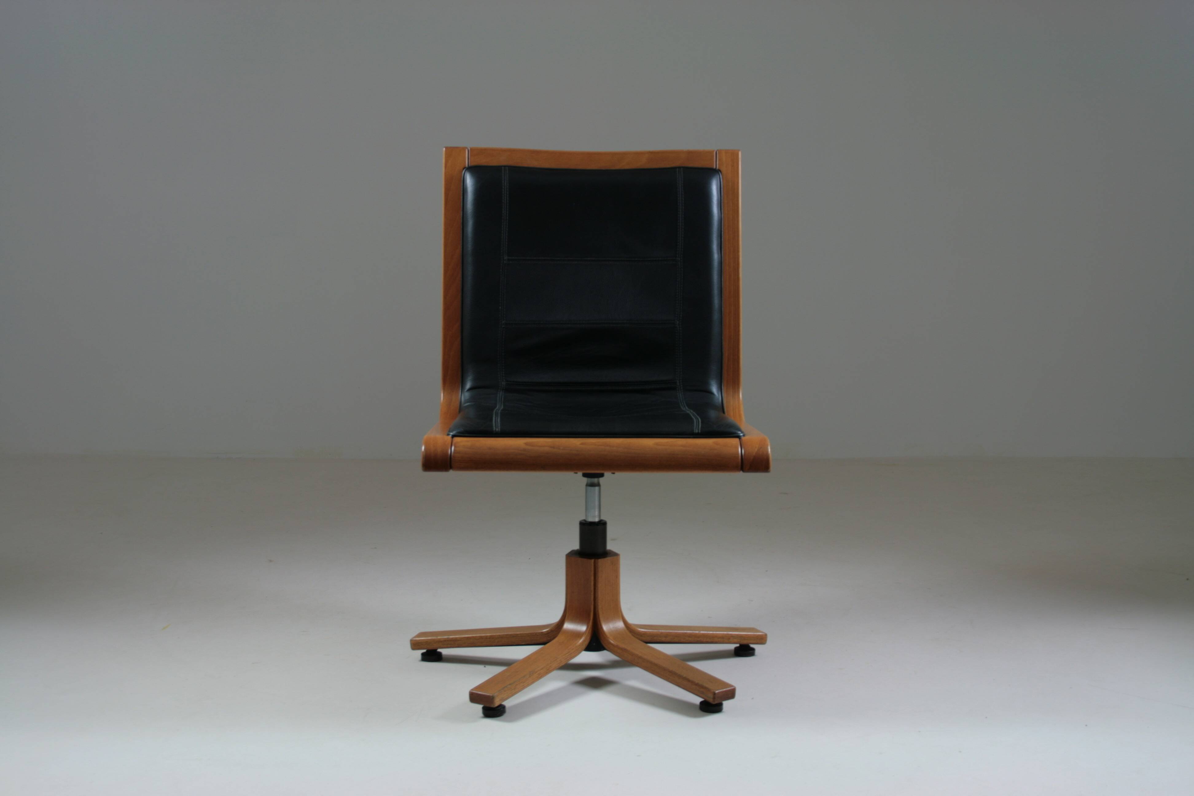 Office armchair in beech and black leather for Cofemo, Italy