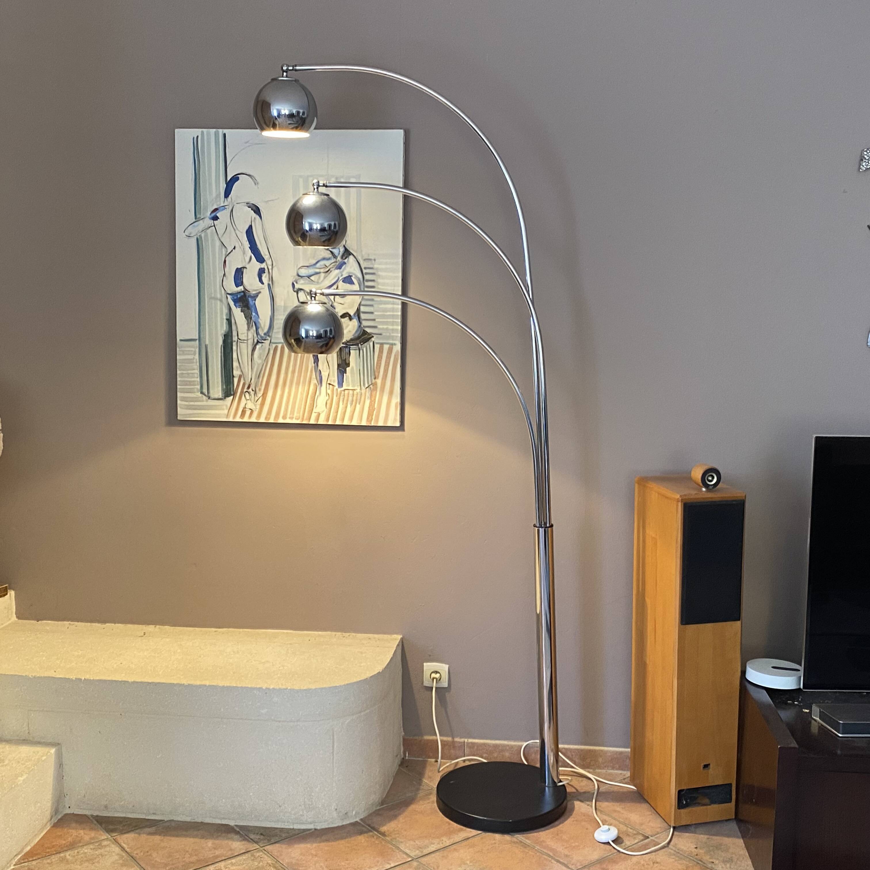 Lily of the Valley floor lamp by Goffredo Reggiani. 1970.