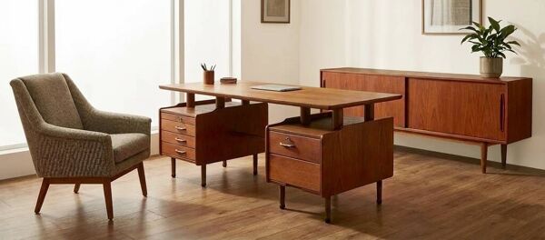 Bureau designer Jacques Hauville en teck vintage 1950