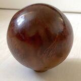 Decorative sphere made of burl wood