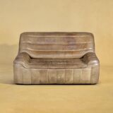 DeSede DS84 sofa in taupe buffalo leather