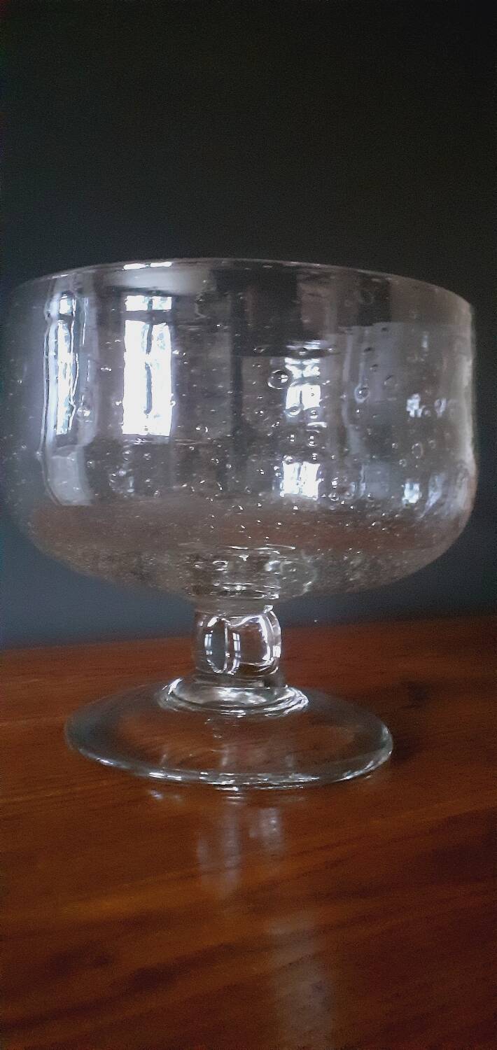 Biot cup in bubbled and blown glass, 1970s