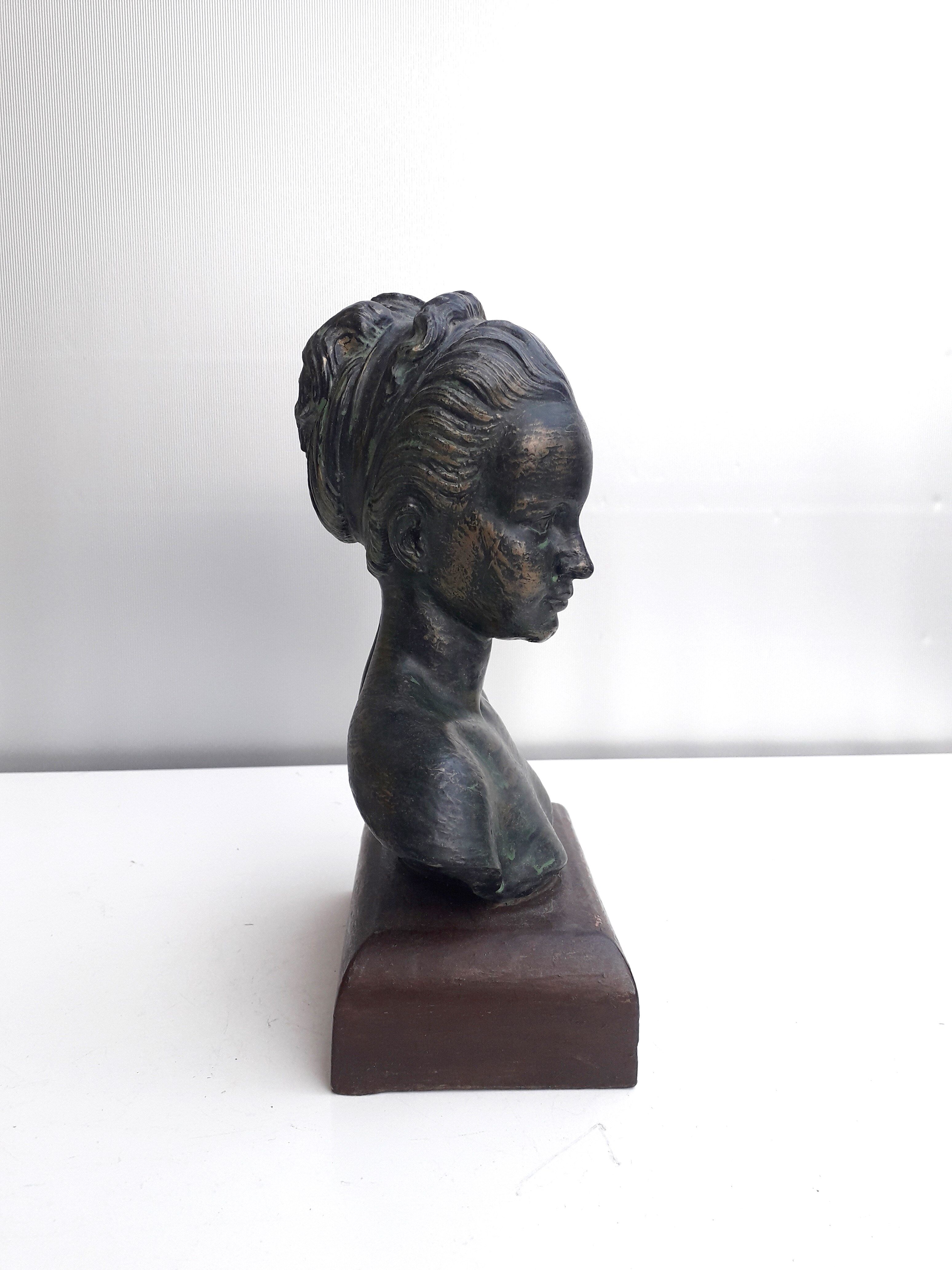 Woman bust in plaster antique bronze effect circa 1960