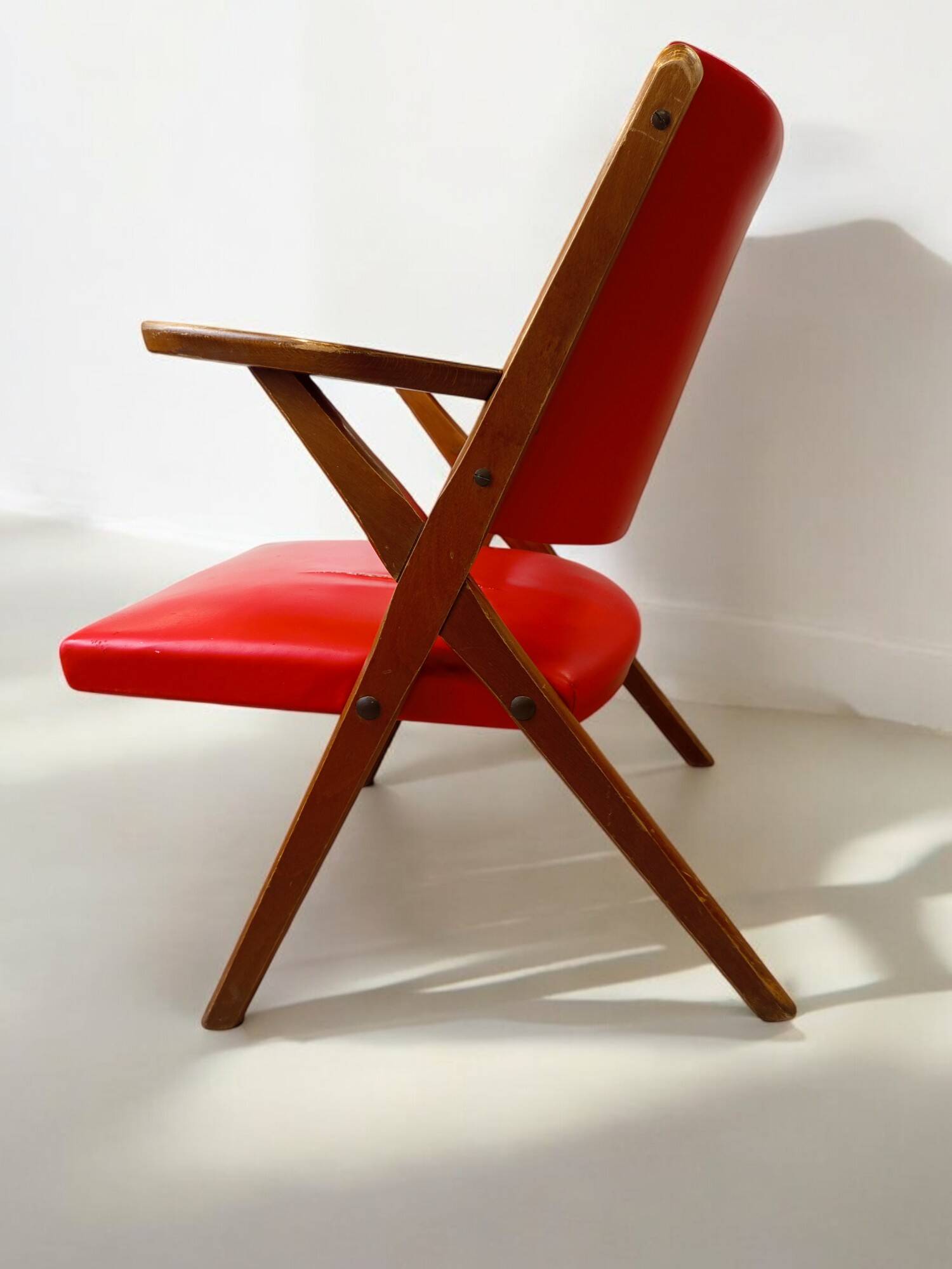 Vintage Italian armchair in Scandinavian style.