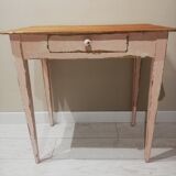 Patinated table rosé and wood