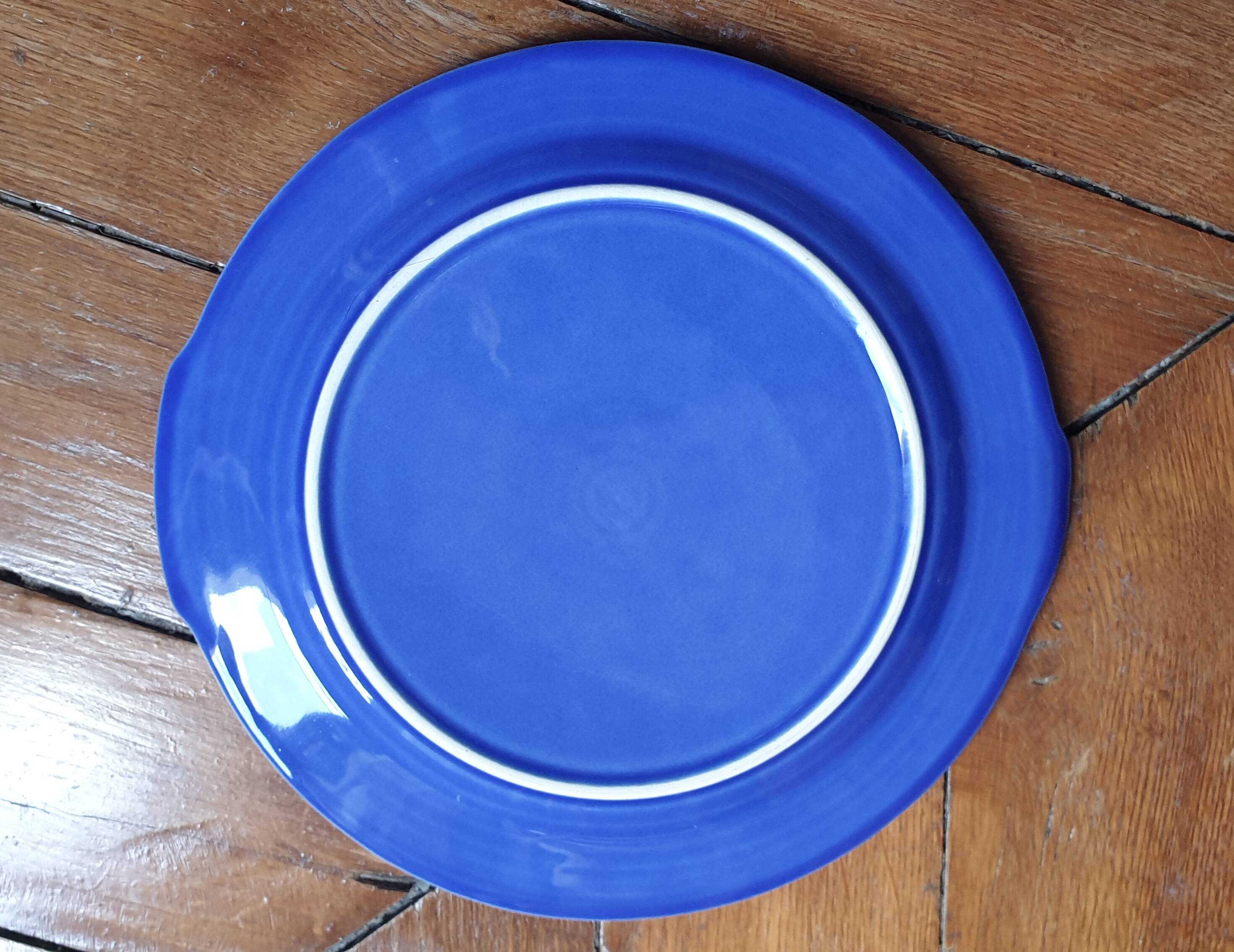 Lot 4 blue "Fish" plates