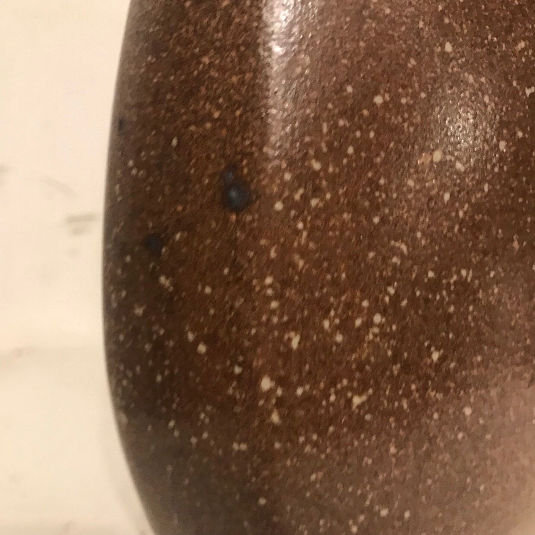 Vase en grès pyrité, la borne 1970
