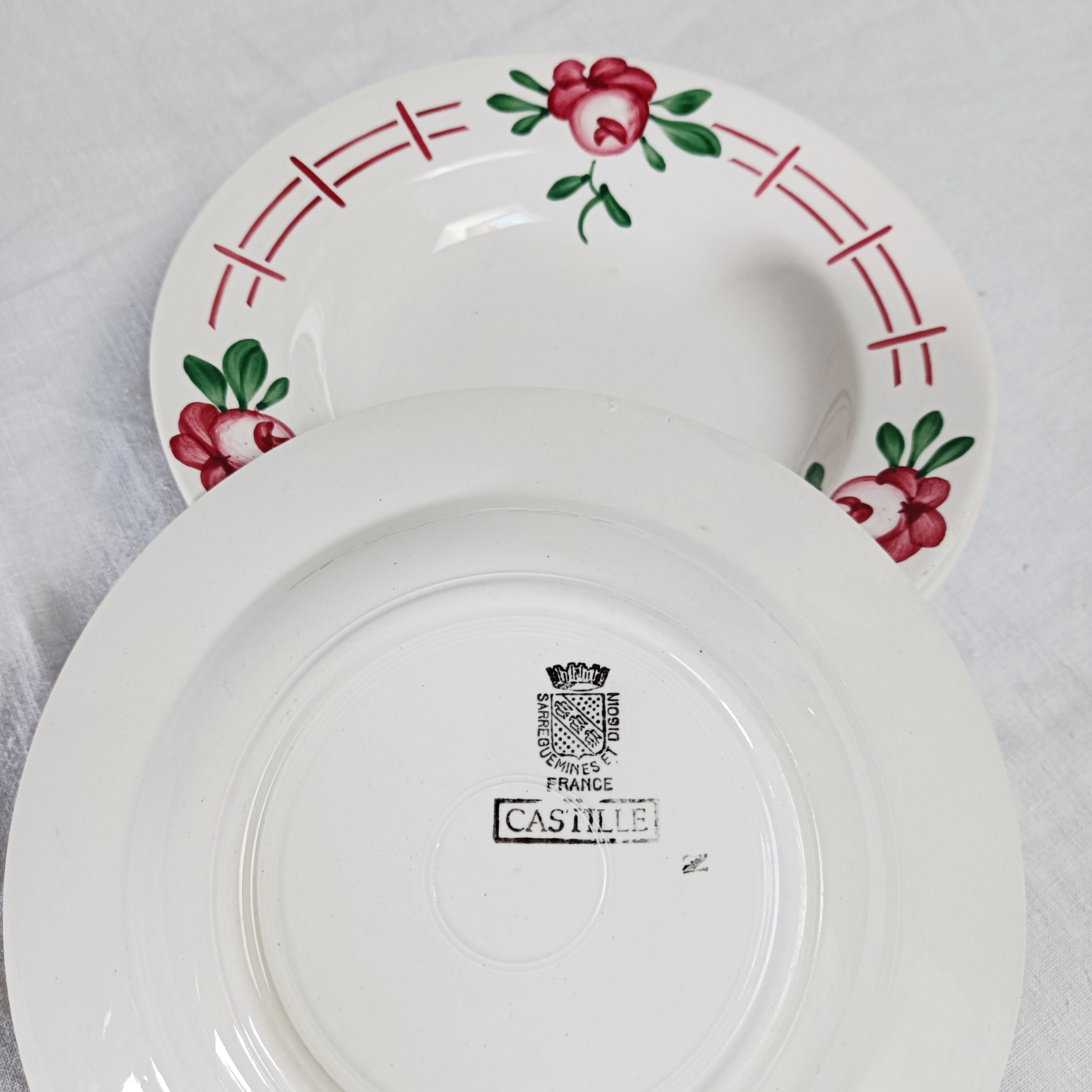 5 hollow plates Digoin Castile