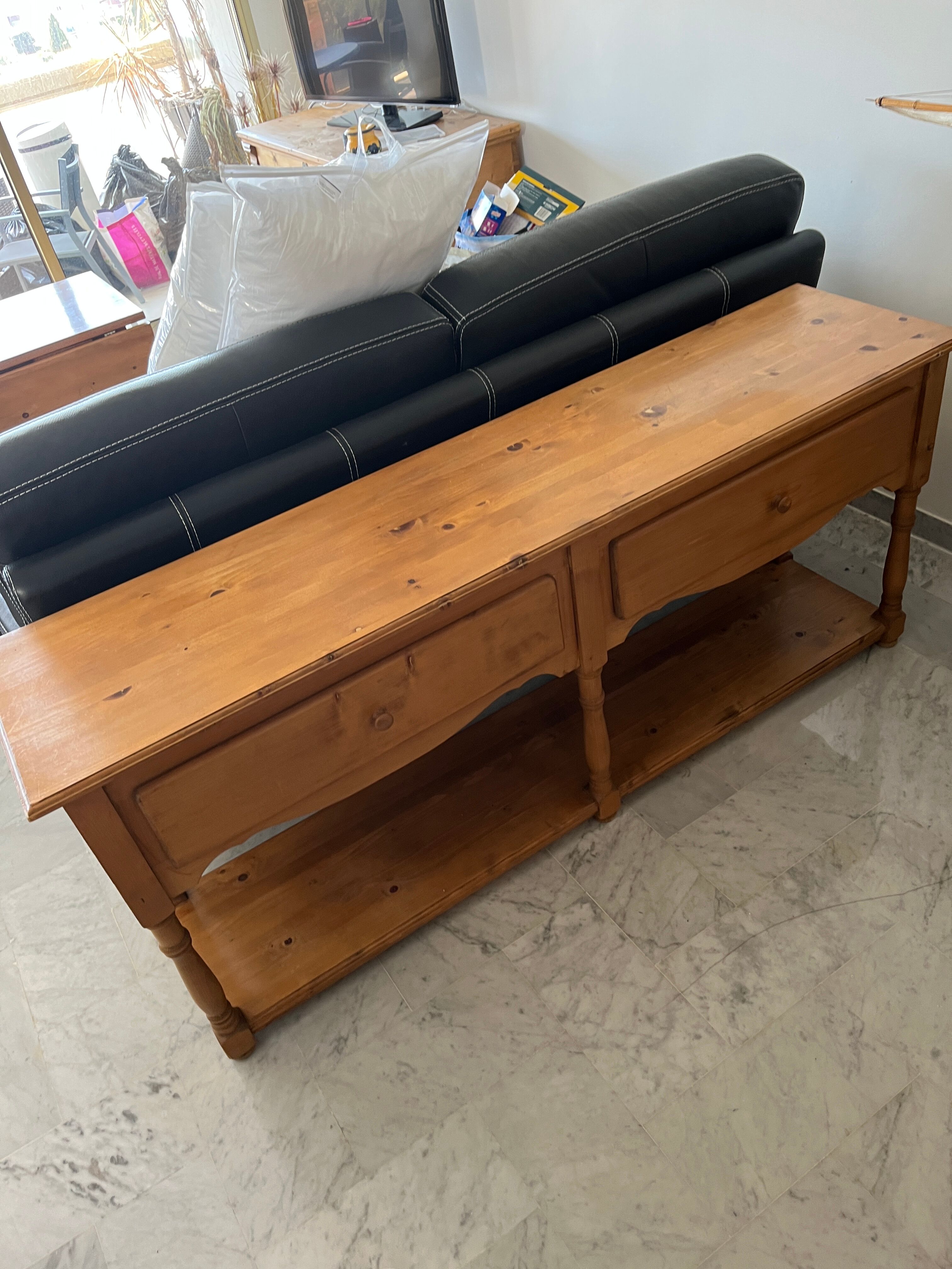 Draper console with 2 drawers