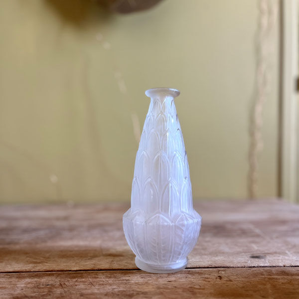 Art Deco vase "golden scales", signed Carrillo