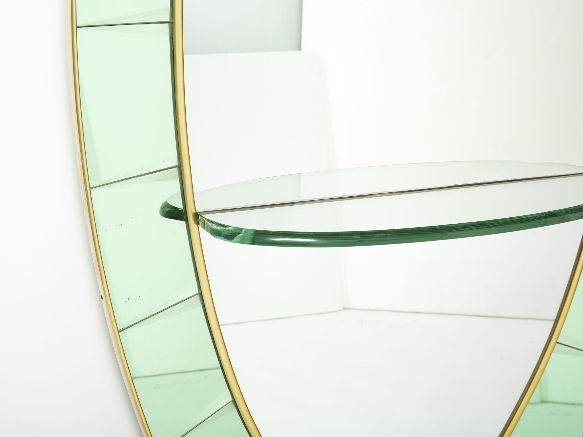 Large Italian mirror oval brass crystal green crystal of Cristal Arte 1950s 110x219cm