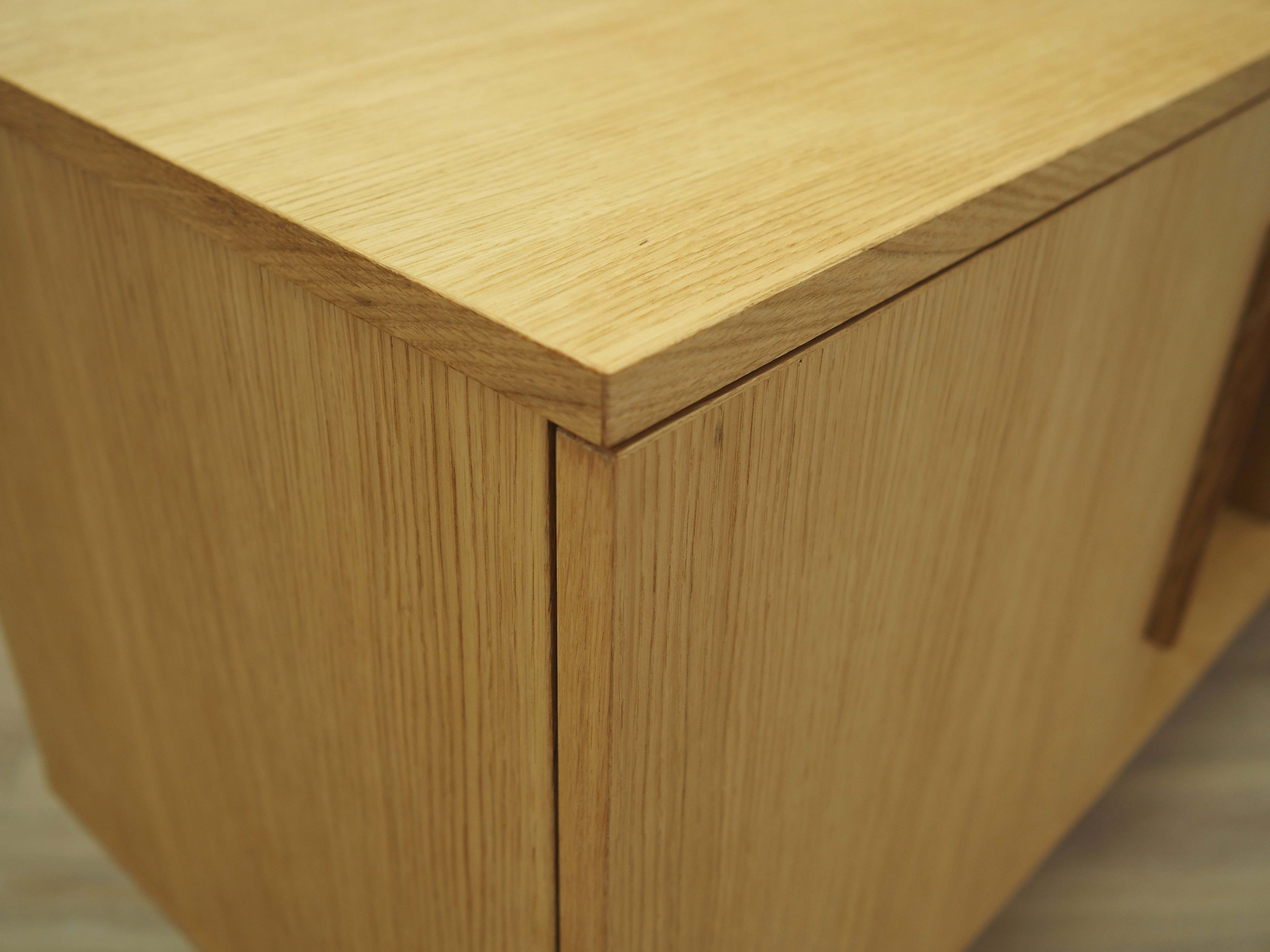 Oak dresser, Danish design, 1990s, production: Denmark