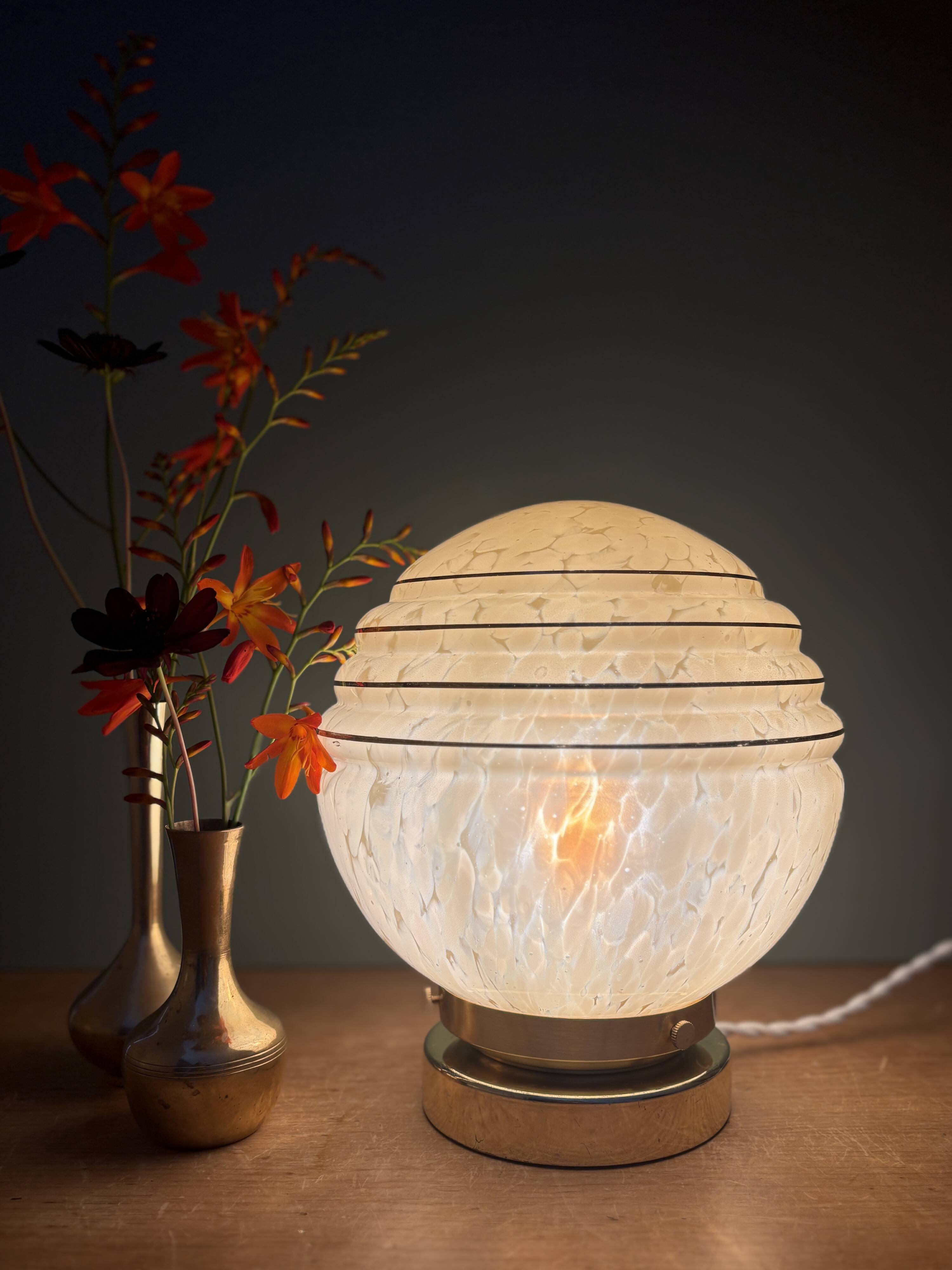 Vintage art deco globe table lamp in yellow and gold Clichy glass