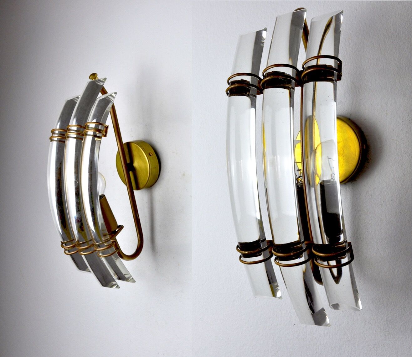 Pair of Venini wall lamps, Italy, 1970