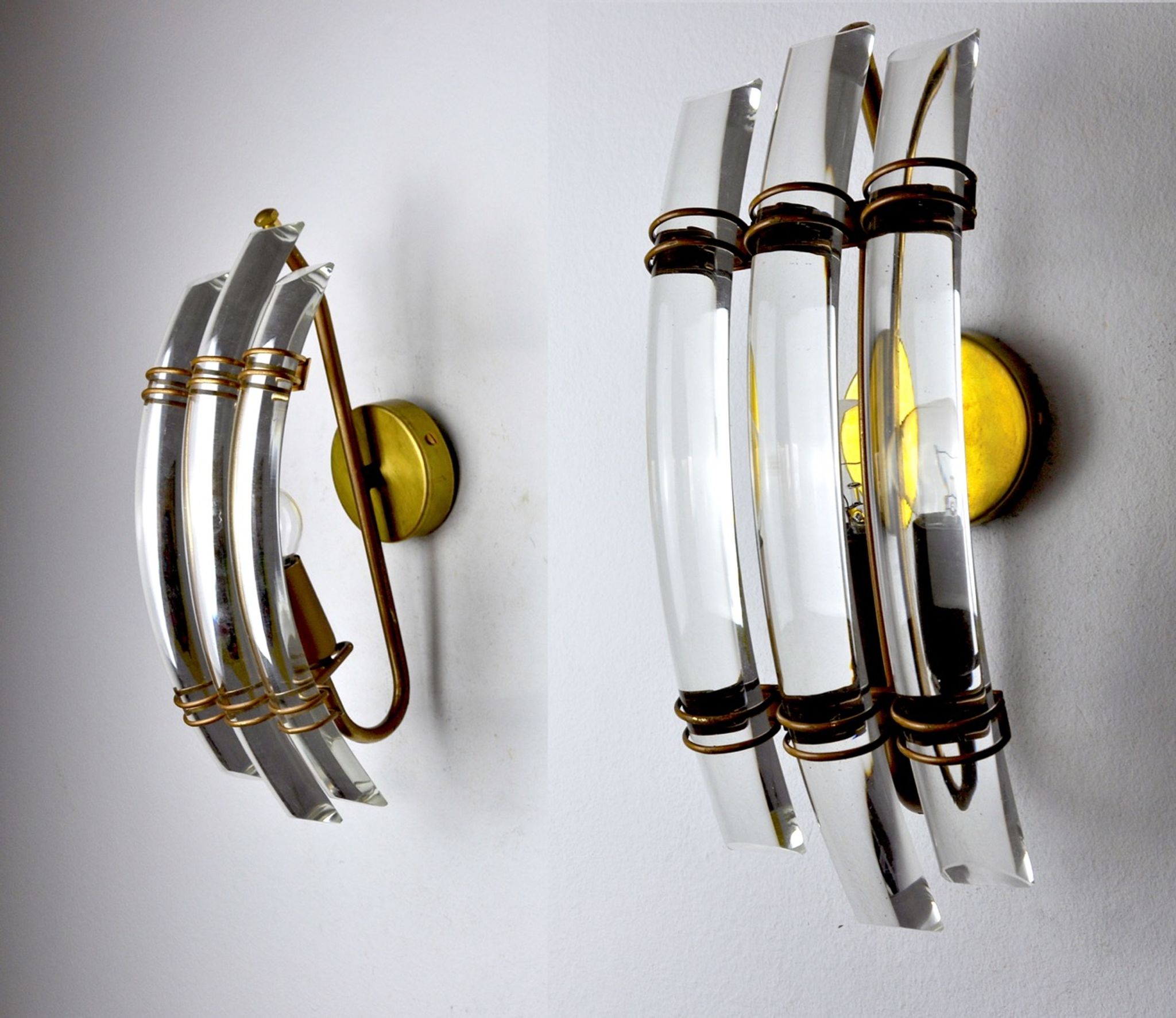 Pair of Venini wall lamps, Italy, 1970