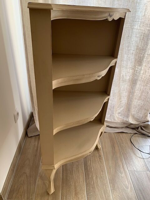 Corner cabinet - notch