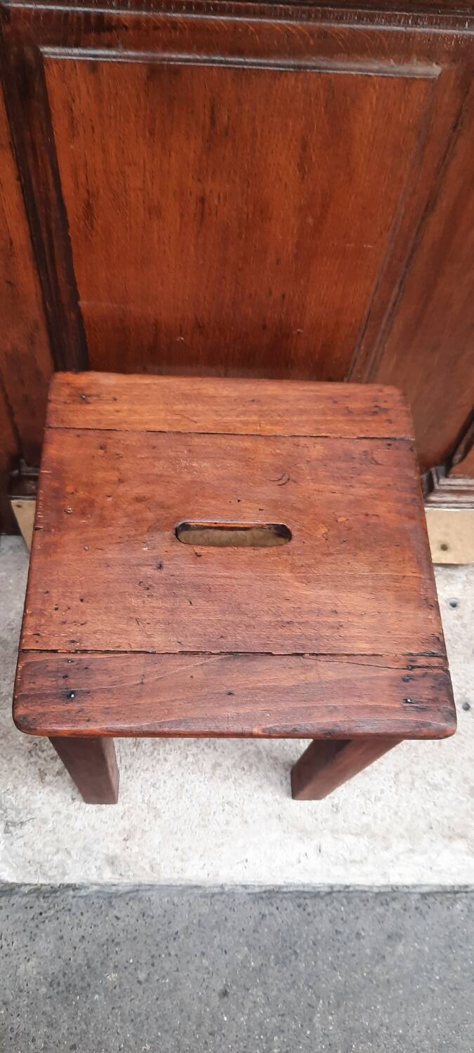 Workshop stool