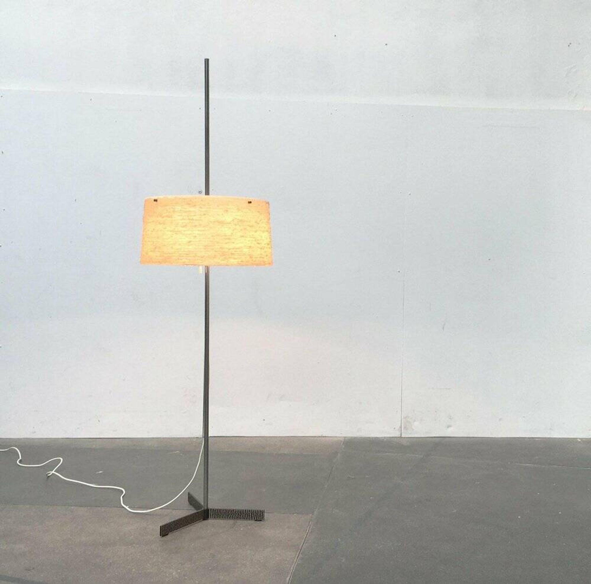 Lampadaire tripode mi-siècle de Kaiser Leuchten, années 1960
