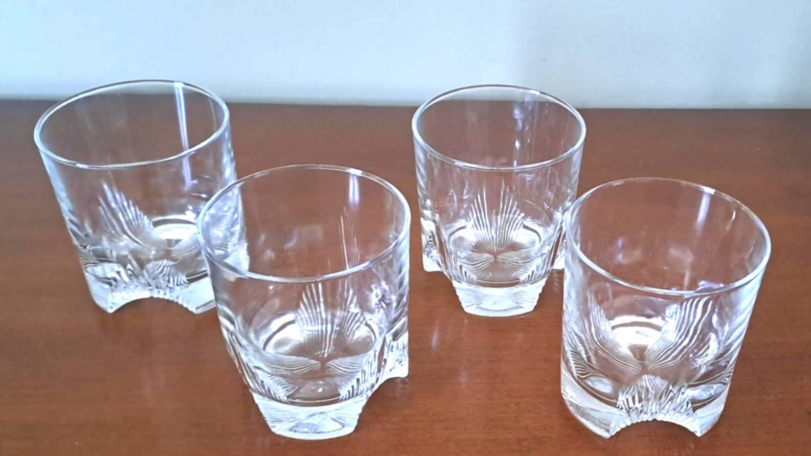 4 verres à whisky en cristal