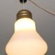 Suspension vintage en opaline en forme d'ampoule s