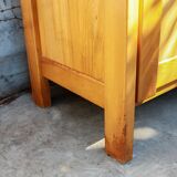 Chest of drawers in elm Regain